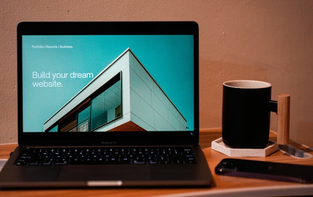 Website Design Trends That Are Converting Visitors into Customers