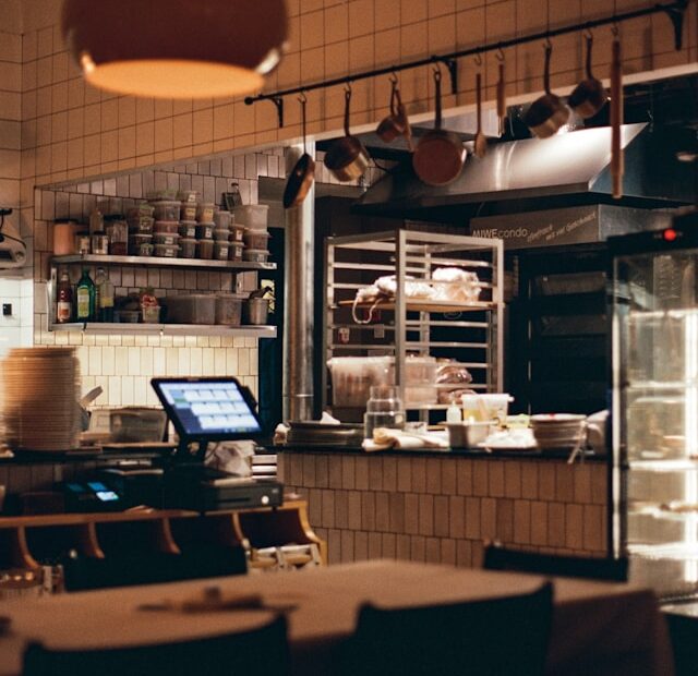 Commercial Kitchen Exhaust Systems That Help Commercial Kitchens Run More Efficiently