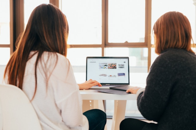 Website Design Features That Build Trust From the First Click