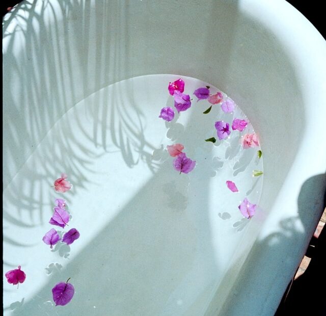 A Relaxing Wellness Ritual to Try Exploring Herbal Bath Singapore Experiences