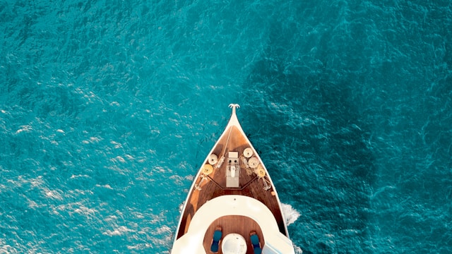 Yacht Rental 9 Creative Ways to Plan a Memorable Day on the Water